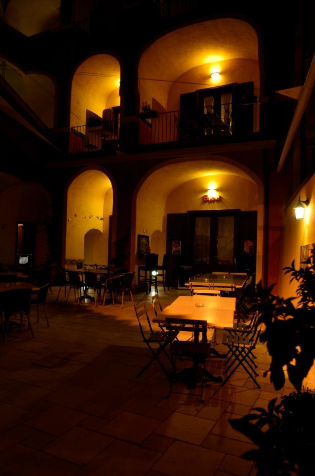 Manouche Affittacamere Osteria Caserta Exterior foto