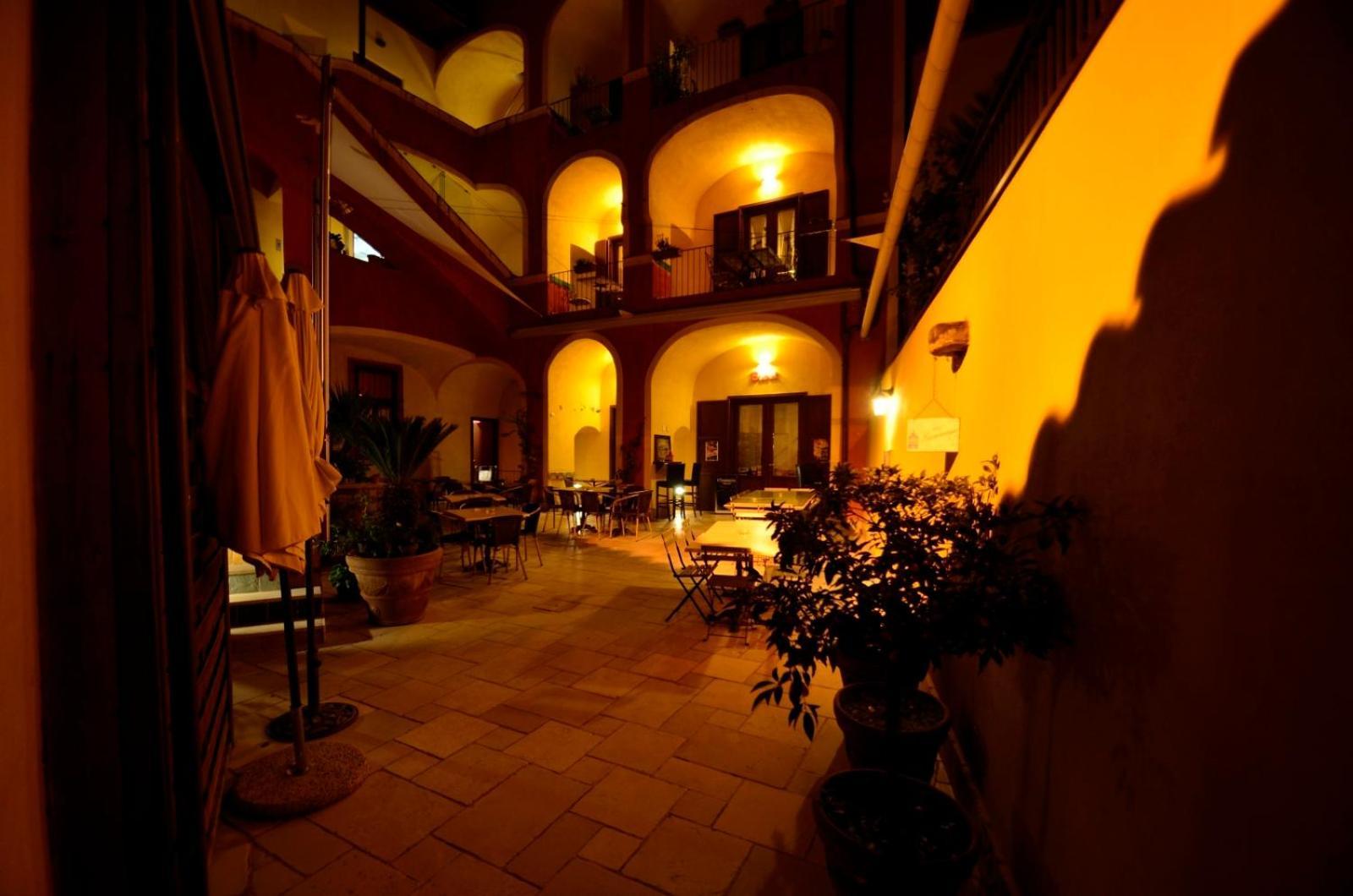 Manouche Affittacamere Osteria Caserta Exterior foto