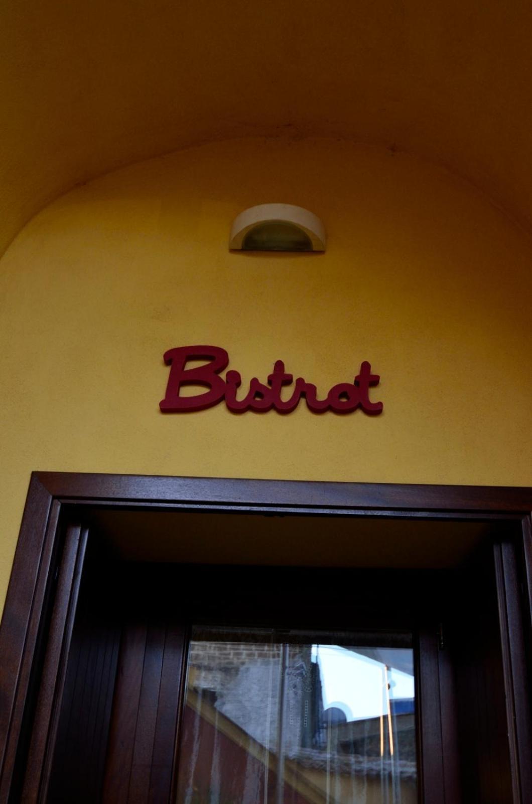 Manouche Affittacamere Osteria Caserta Exterior foto