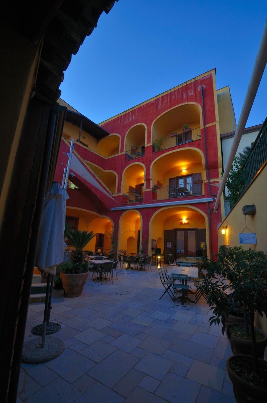 Manouche Affittacamere Osteria Caserta Exterior foto